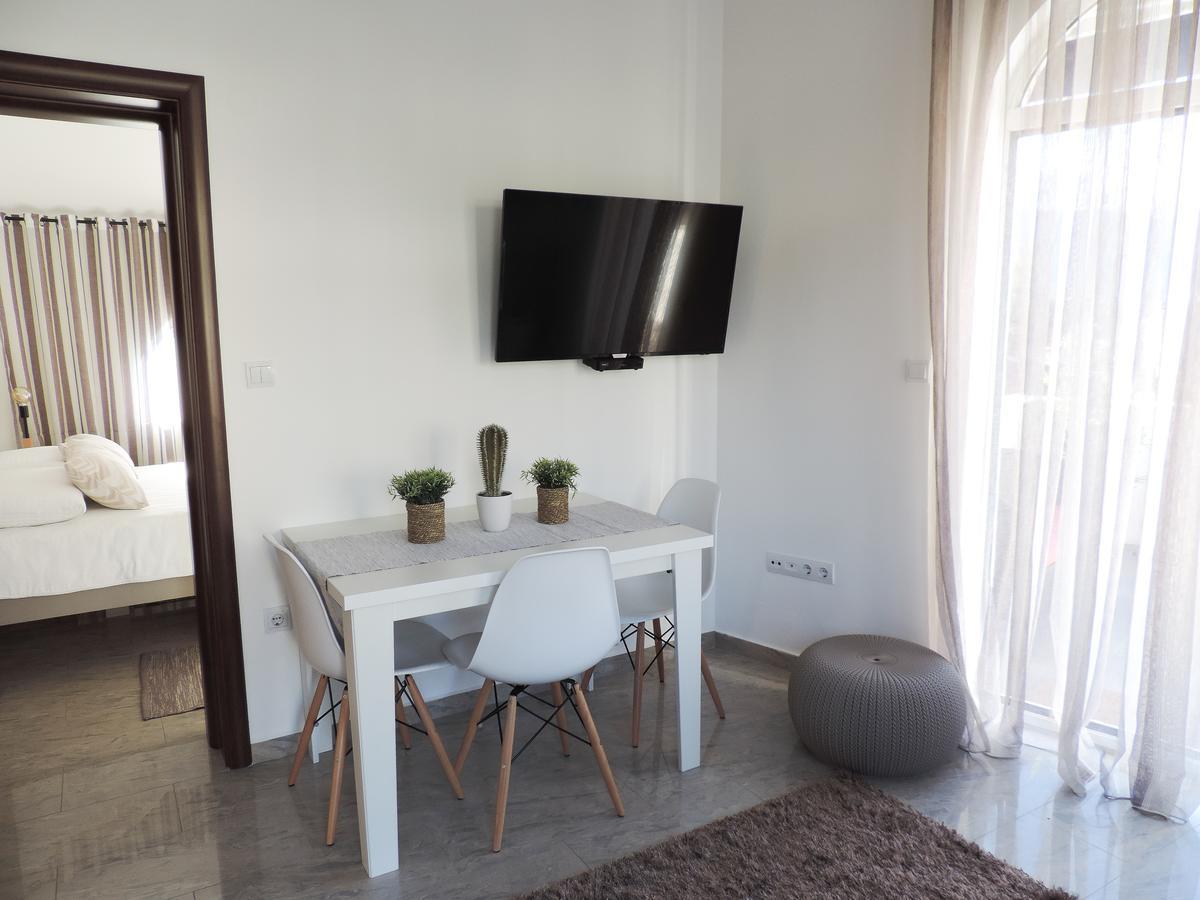 Tropicoco Apartments Тиват Экстерьер фото