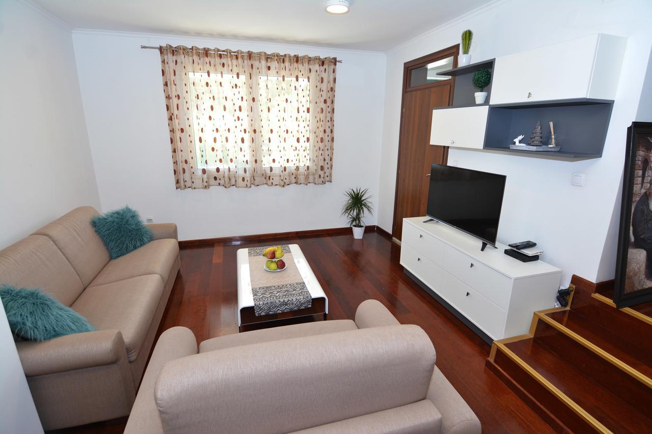 Tropicoco Apartments Тиват Экстерьер фото