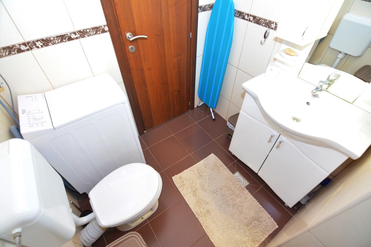 Tropicoco Apartments Тиват Экстерьер фото