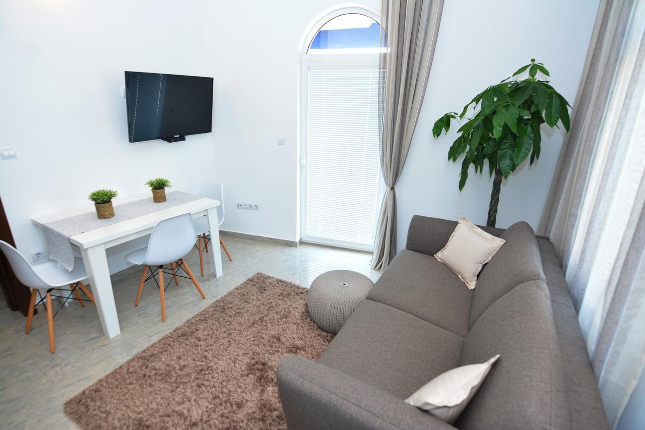 Tropicoco Apartments Тиват Экстерьер фото