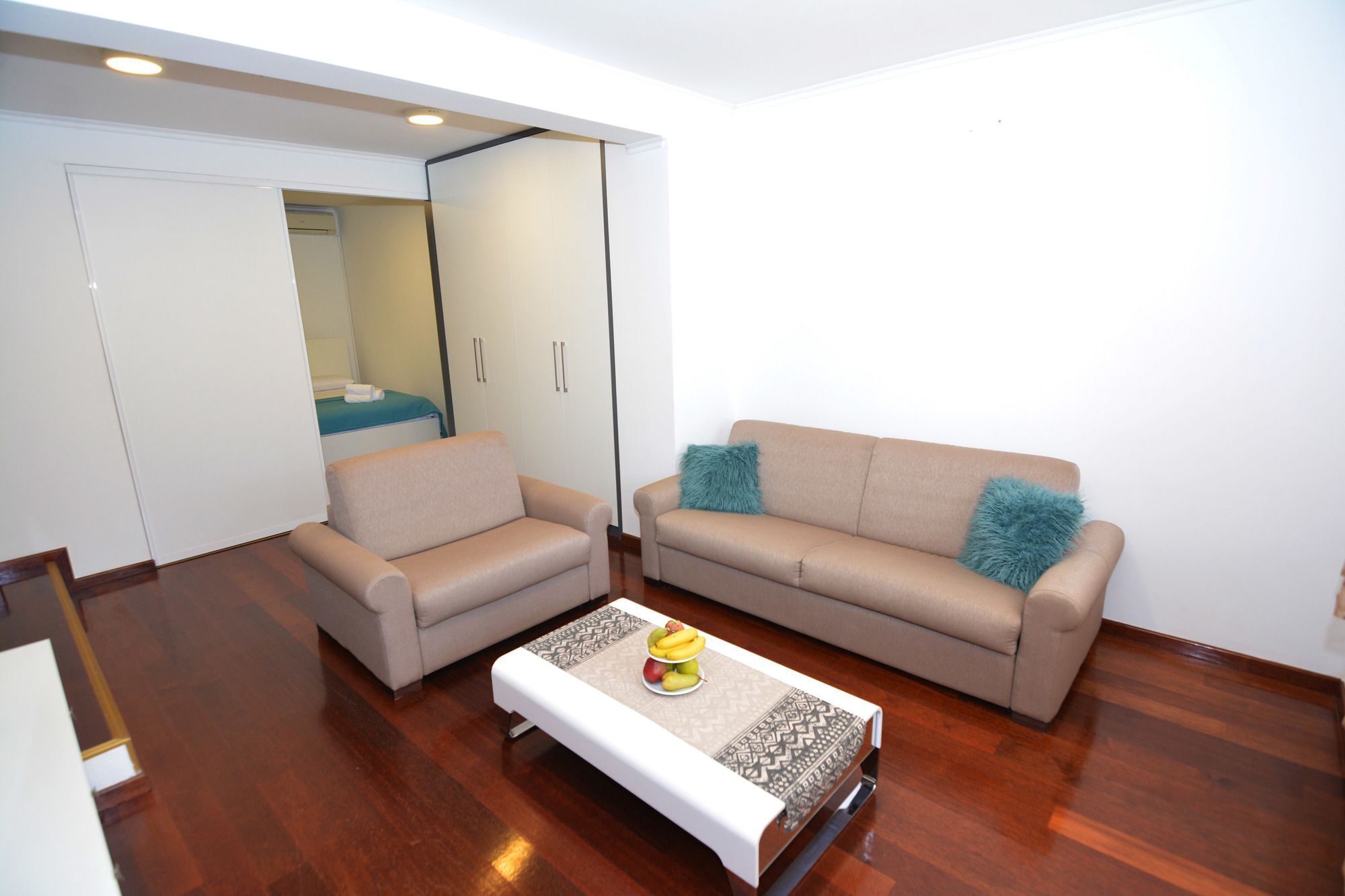 Tropicoco Apartments Тиват Экстерьер фото